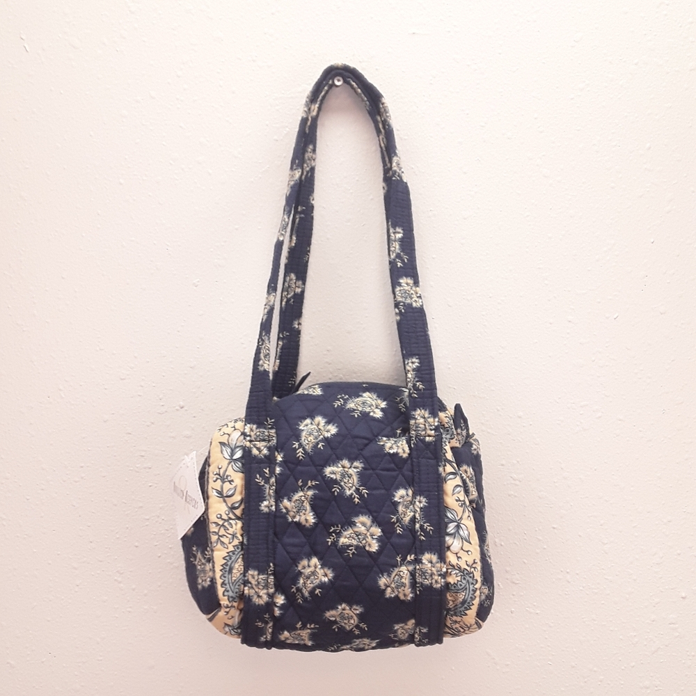 Quilted Keepers blue small zippered bag